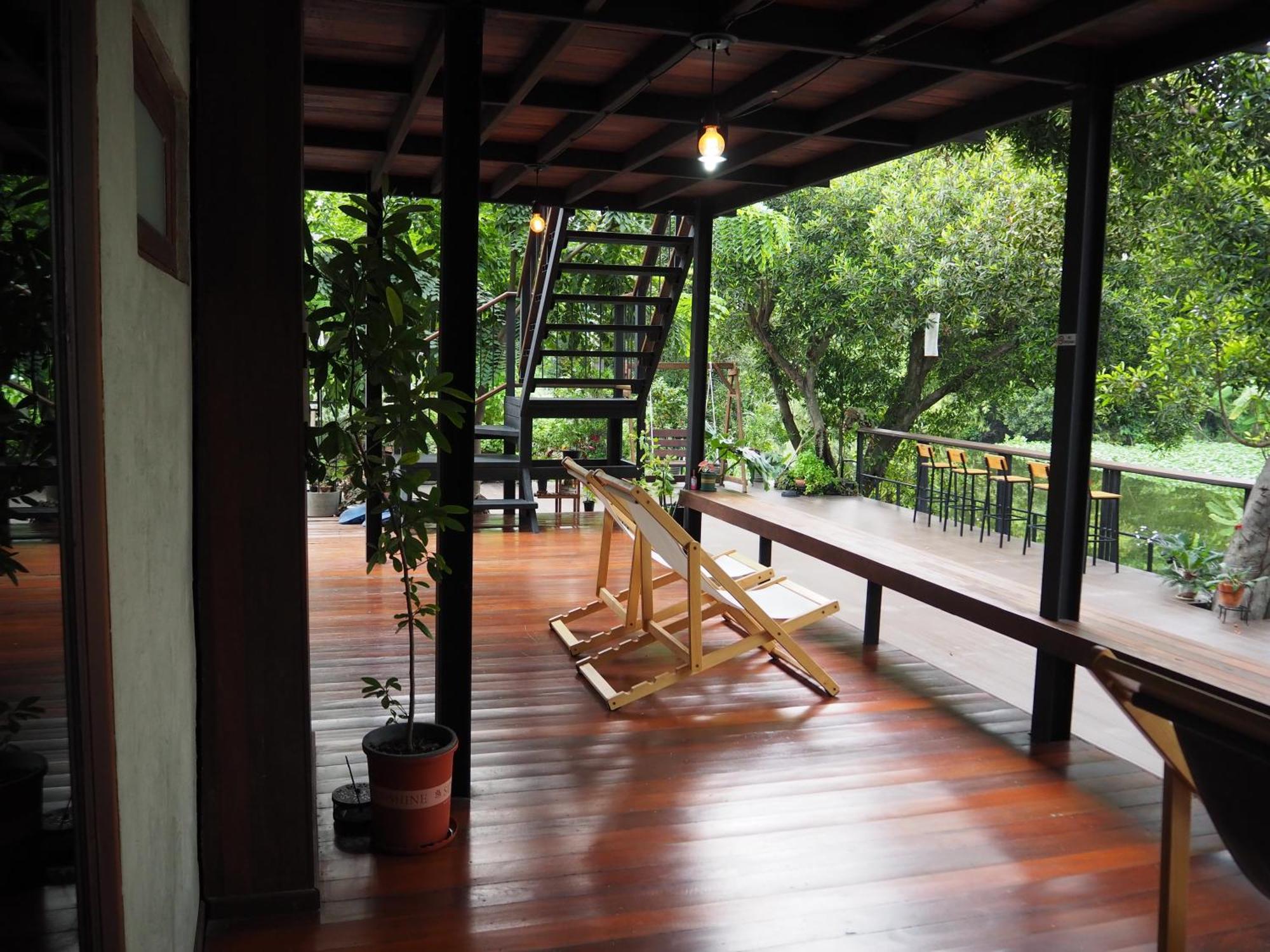 Banmai87 Guest House บ้านไม้87 เกสต์เฮ้าส์ Ayutthaya Bagian luar foto