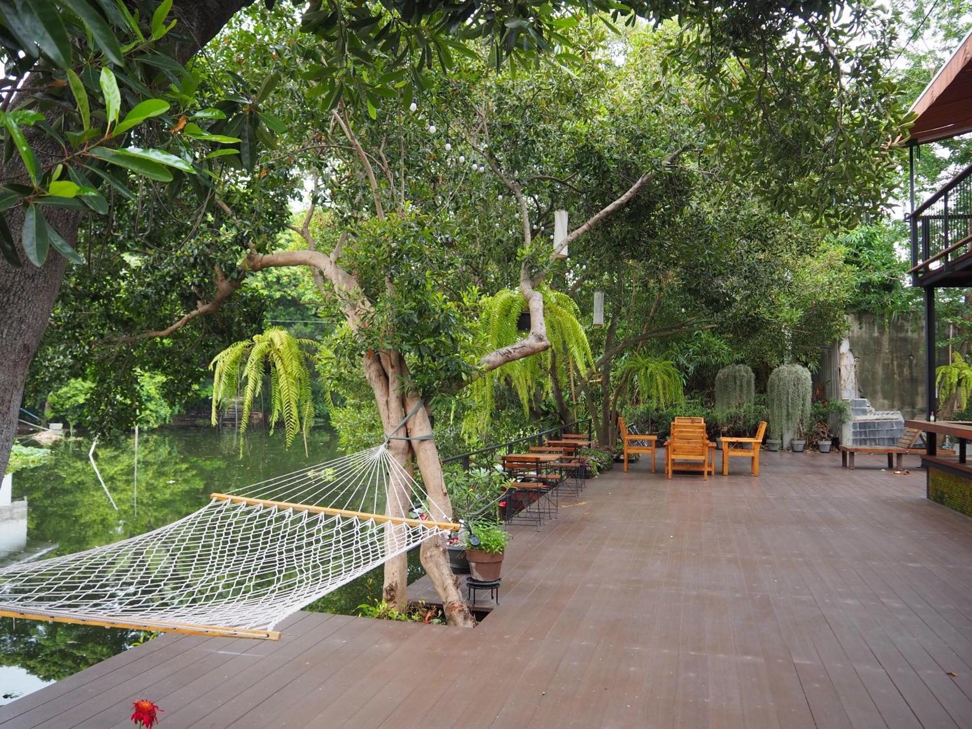 Banmai87 Guest House บ้านไม้87 เกสต์เฮ้าส์ Ayutthaya Bagian luar foto